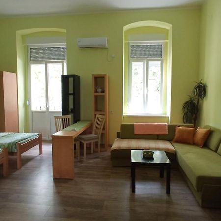 Apartment Kiki Novi Sad Dış mekan fotoğraf